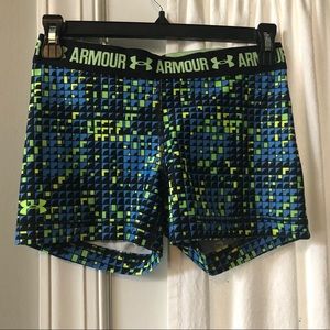 Under Armour Workout Shorts Size Medium
